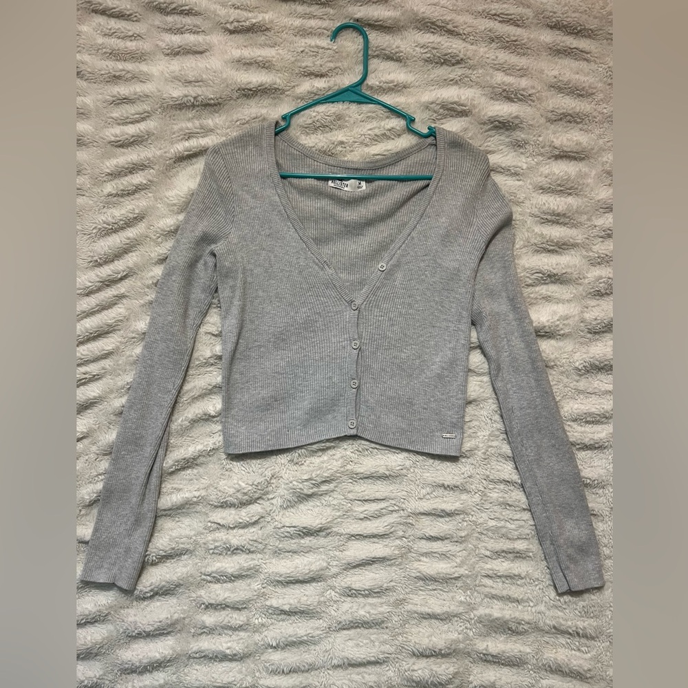Hollister Cropped Gray Button-Up Cardigan
